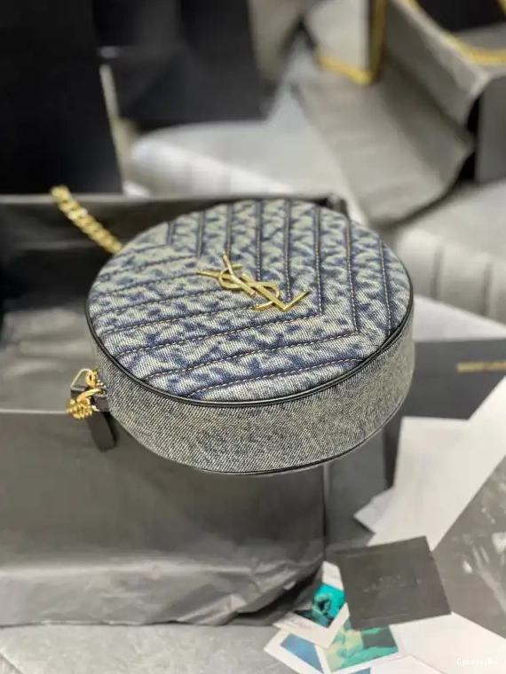 ROUND VINYLE BAG CAMERA YSL 0625